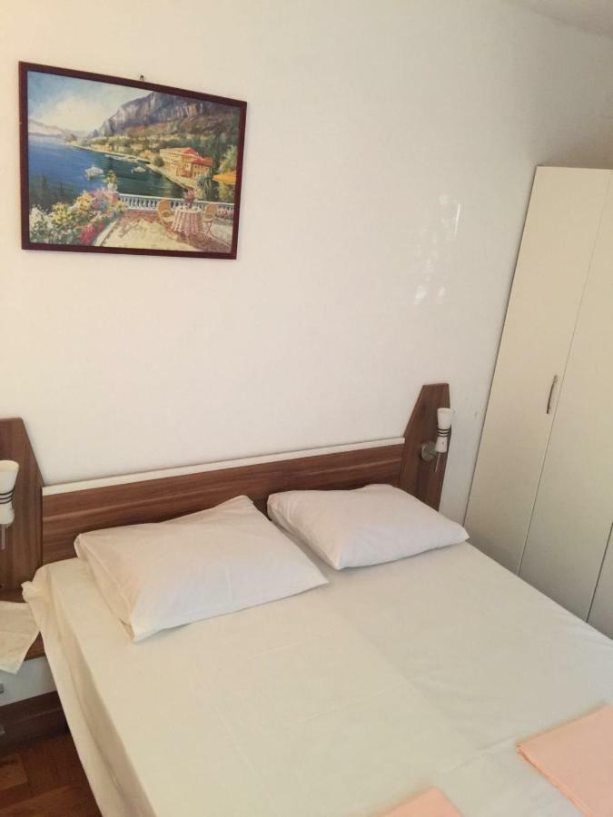 Villa Kartelo Trogir Exteriör bild